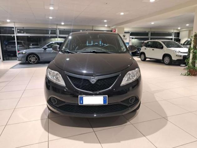 Lancia Ypsilon Ypsilon 0.9 t.air 70cv ELEFANTINO BLU UNIPROPR - Foto 2