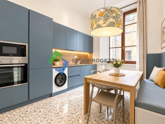 SIENA – CENTRO STORICO | ELEGANZA E PRESTIGIO A POCHI PASSI DA PIAZZA DEL CAMPO - Foto 12