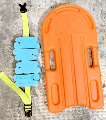 kit nuoto e mare: tavoletta surf e cintura galleggiante Nabaiji