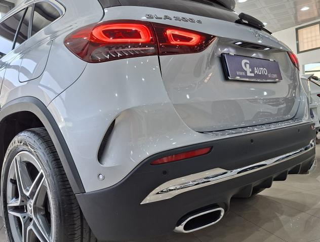 Mercedes GLA 200d Aut Premium AMG 94.519 Km - Foto 10
