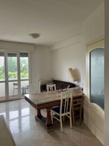 Posto letto in stanza doppia Milano zona Romolo - Foto 9