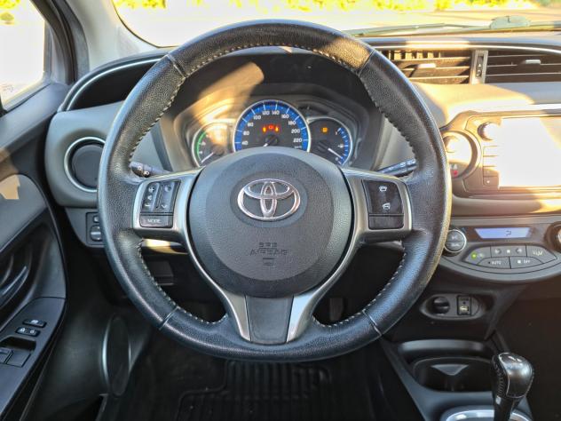 Toyota Yaris 1.5 Hybrid 5 porte Active -E6 Automatica NEO 2015 - Foto 8