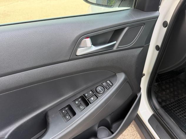 Hyundai Tucson 1.7 Diesel Cambio Automatico Neopatentati - Foto 8