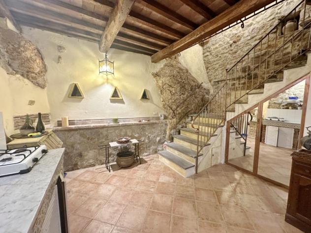 GAVORRANO CENTRO STORICO GRAZIOSO APPARTAMENTO RISTRUTTURATO - Foto 2