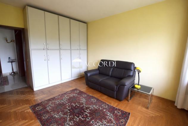 CASA INDIPENDENTE di 10 vani e di 300 mq (MONTEBELLUNA) rif. PE15 - Foto 8