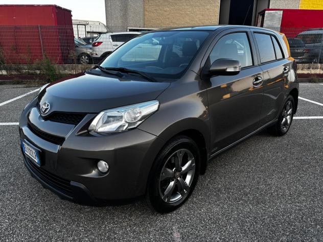 Toyota Urban Cruiser 1.4 D-4D AWD Lounge X UNICO PROPRIETARIO TAGLIANDI TOYOTA - Foto 2