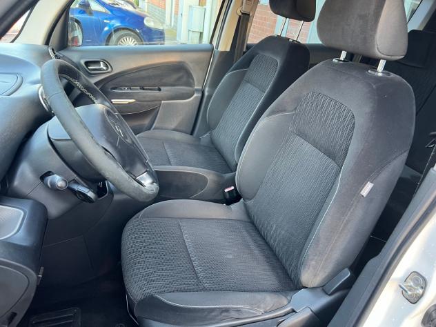 Hyundai iX20 1.6 MPI GPL - Foto 10
