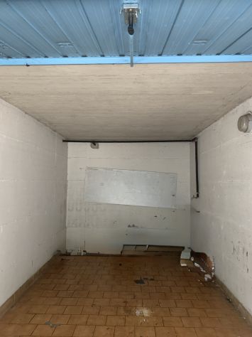 Vendesi Box Bergamo via Tolstoj
