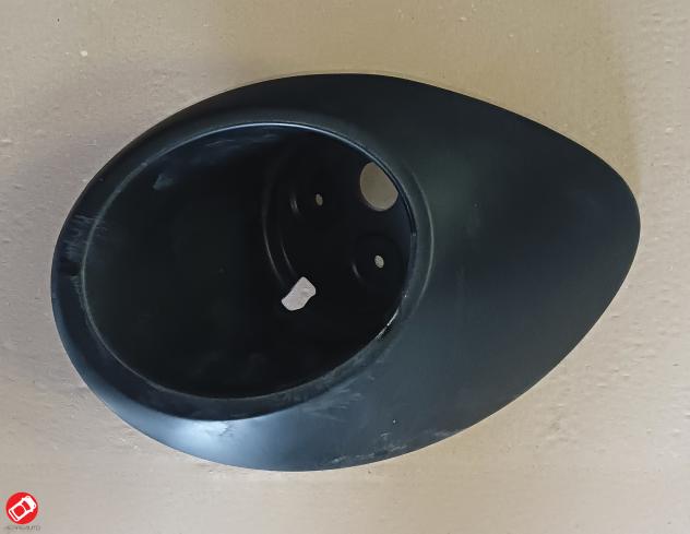 1403522 CORNICE GHIERA FARO POSTERIORE DX MICROCAR DUE' P85 88