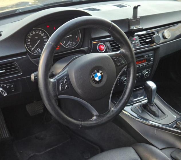 BMW Serie 3 Touring 330d - 2011 - Foto 9