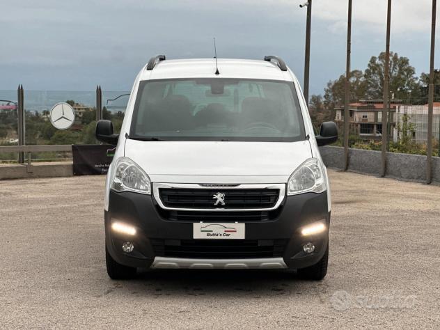 Peugeot Partner 1.6HDi Pianale ribassato Disabili - Foto 2