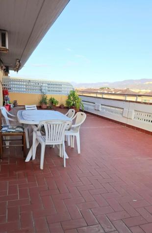 Attico in vendita a Marina di Carrara - Carrara 120 mq Rif: 1428018 - Foto 2