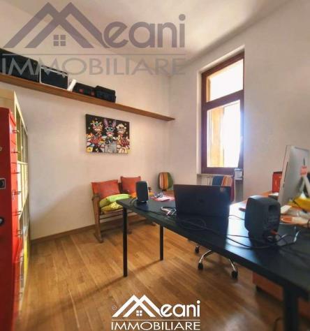 339 - LOC - ULTIMO PIANO - 4 LOCALI CON AMPIA CANTINA E BOX - Foto 10