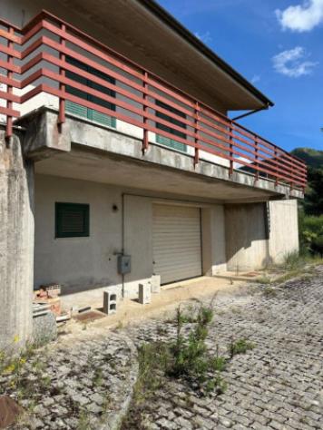 Immobile in asta di 167 m² con più di 5 locali e box auto in vendita a Pignola - Foto 3