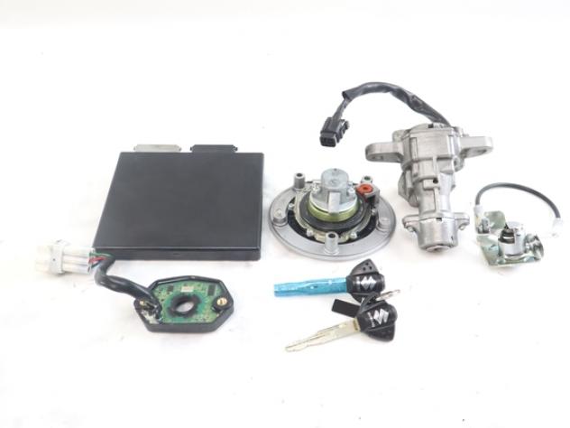 SUZUKI GSX S 750 3292013K01 3700013840000 KIT CHIAVE ECU ACENSIONE WC50 17 - 20 KEY LOCKS ECU KIT - Foto 6