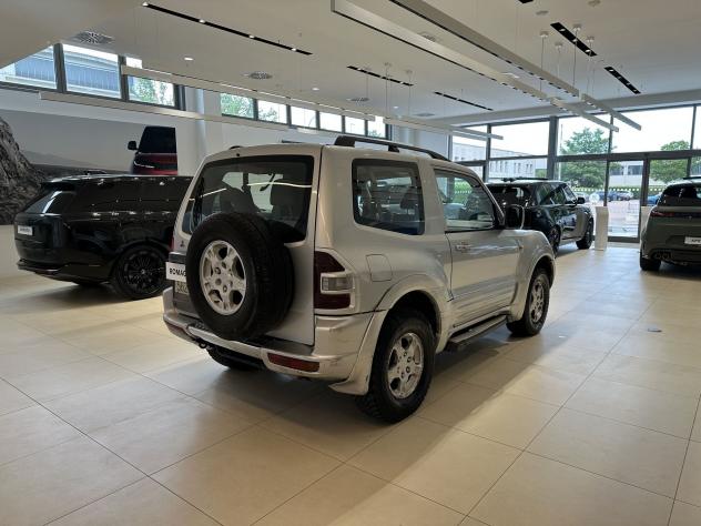 Mitsubishi Pajero Pajero 3p 3.2 tdi 16v di-d GLS SWB (121kw) - Foto 5