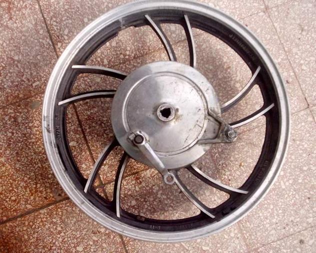 Ruote originali in lega per moto Yamaha XJ anni 80 - Foto 2