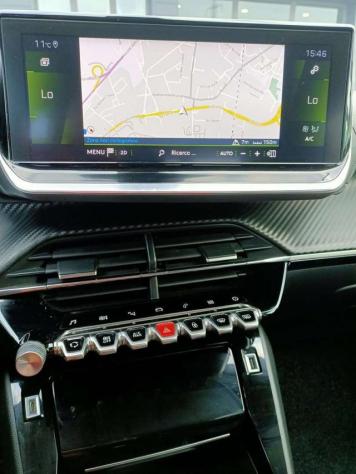PEUGEOT 2008 II 2020 1.2 PureTech 130cv Allure Navi Pack S&S rif. 23936529 - Foto 8