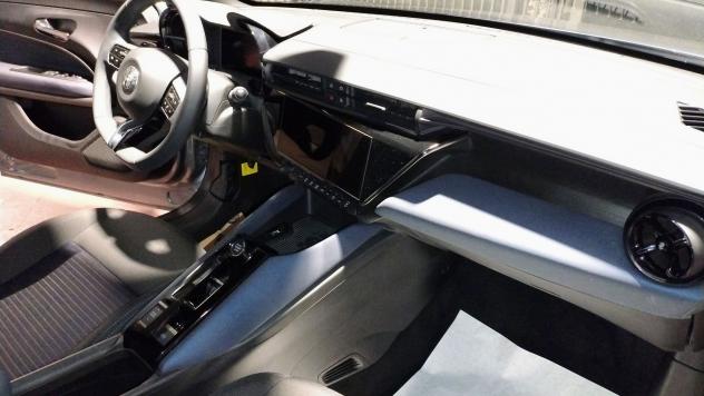 Alfa Romeo Junior 1.2 136 CV Hybrid eDCT6 - Foto 9
