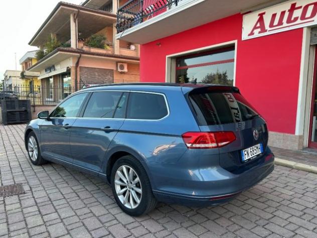 VOLKSWAGEN Passat Variant 2.0 TDI DSG ConfortLine BlueMotion Technology rif. 24037029 - Foto 4