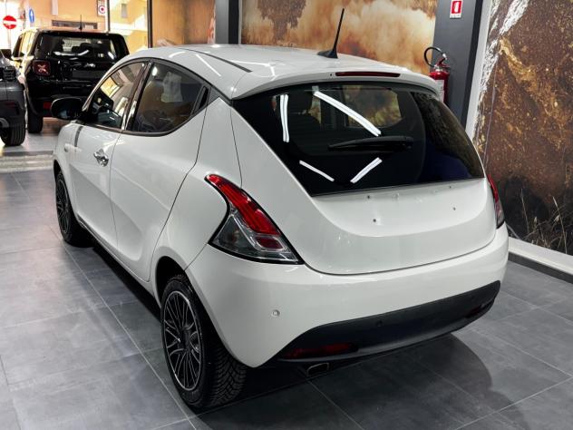 Lancia Ypsilon 1.0 FireFly 5 porte S&S Hybrid Gold - Foto 6