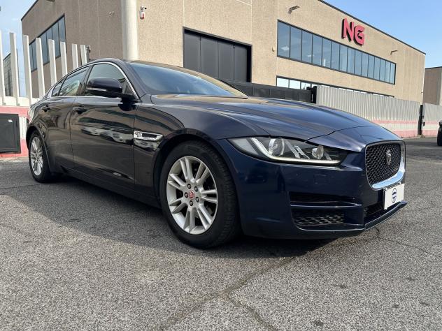 Jaguar XE XE 2.0d Prestige Business edition 180cv - Foto 8