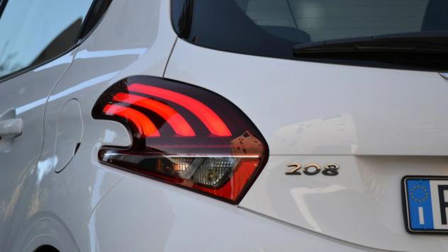 Peugeot 208 BlueHDi 75 5 porte Allure - Foto 6