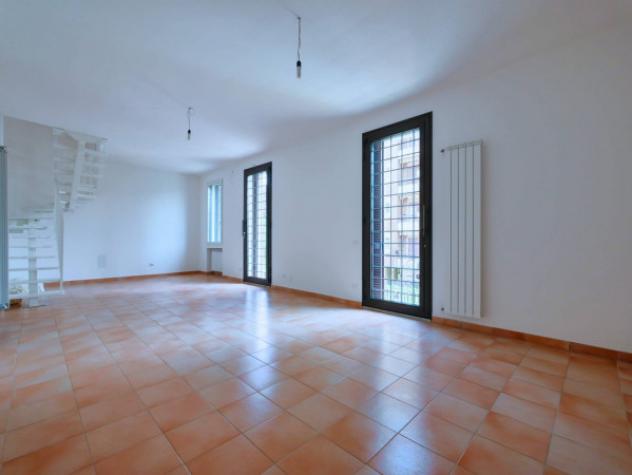 Casa indipendente di 252 m² con più di 5 locali e box auto doppio in vendita a Sesto San Giovanni - Foto 4