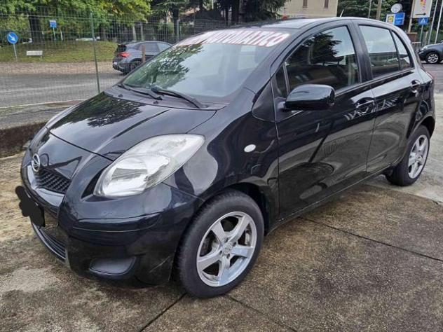 TOYOTA Yaris 1.3 5 porte M-MT Sol rif. 23354358 - Foto 2