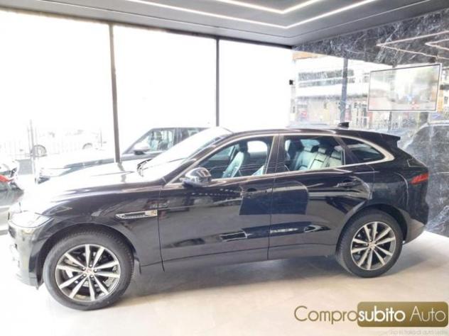 JAGUAR F-Pace 2.0 D 180 CV AWD aut. Portfolio rif. 24100801 - Foto 3