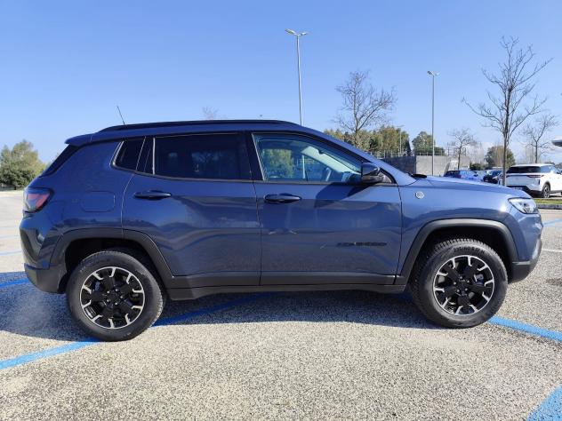 Jeep Compass 1.3 T4 240CV PHEV AT6 4xe Trailhawk - Foto 7