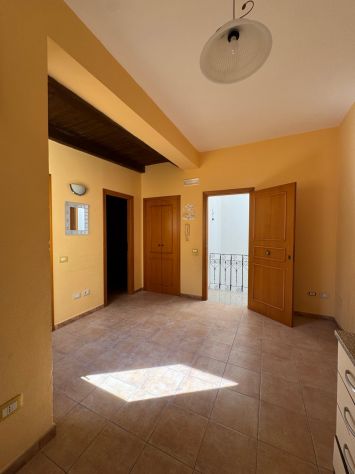10 V075 Palazzina indipendente ristrutturata nel cuore di Bagheria - Foto 7