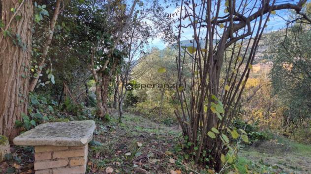Vendesi casa indipendente a fossombrone ? zona comoda e ben collegata
in posizione facilmente accessibile, a pochi minuti dalla strada provinciale, pr - Foto 3