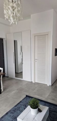 BATTISTINI MONOLOCALE ARREDATO CON AMPIO TERRAZZO - Foto 10
