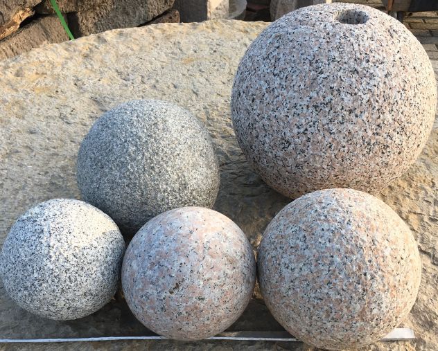 Sfera in pietra granito - Foto 3