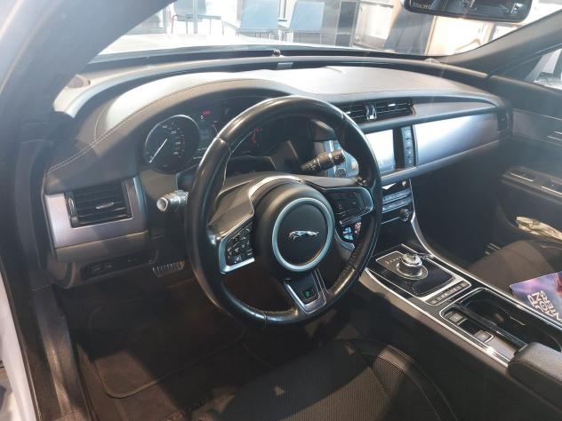 Jaguar XF 2.0D 240cv R-SPORT AWD - Foto 9