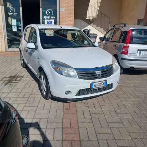 153628KM ECONOMICA SANDERO 1.4 GPL