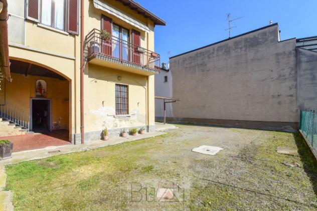 Villa di 240 m² con 5 locali e box auto in vendita a Seregno - Foto 3