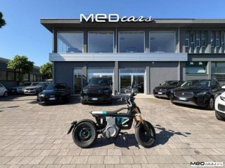 Bmw - CE 02 -