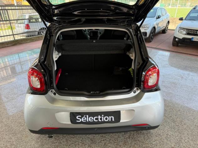smart forfour 0.9 T 90CV Passion Twinamic , CAMBIO AUT - TETTO - Foto 6