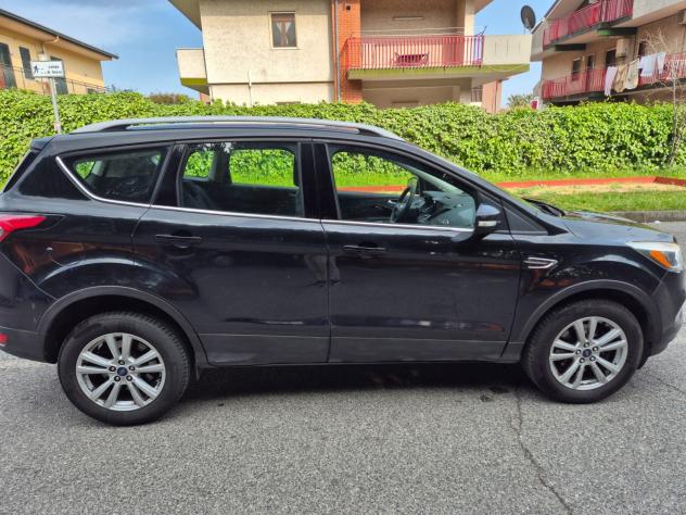 Ford Kuga 1.5 TDCI 120 CV S&S 2WD Plus 2017 - Foto 4