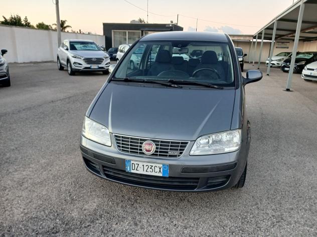 Fiat Idea 1.3 Multijet 16V 70 CV BlackStar - Foto 2