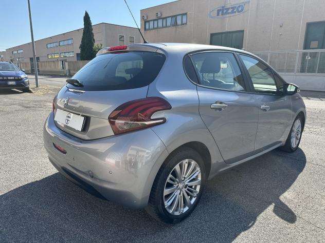 Peugeot 208 1.2 Allure 82cv - Foto 6