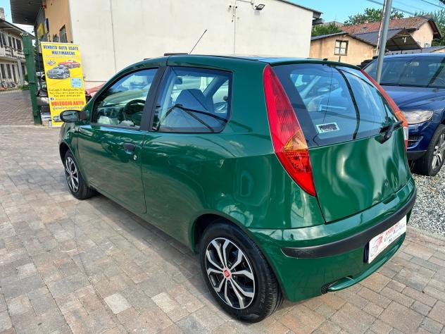 Fiat Punto 1.2i 16V cambio automatico - Foto 10