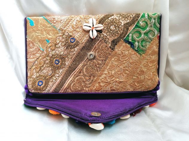 BORSA ETNICA / POCHETTE DA SERA PATCHWORK DORATA CON CONCHIGLIE. - Foto 8