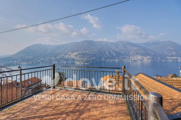 Villa di 192 m² con più di 5 locali in vendita a Blevio