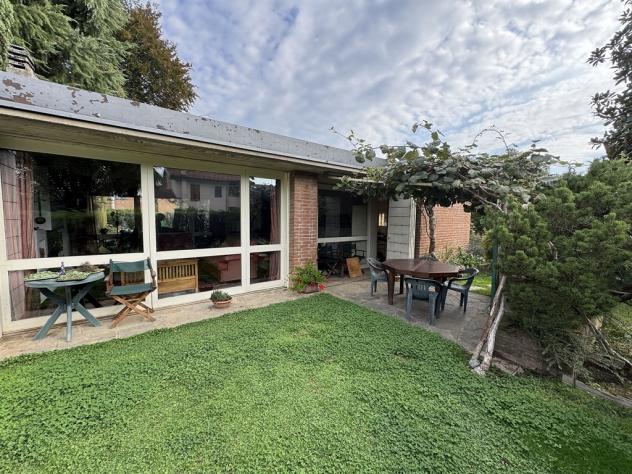 USMATE VELATE Villa Singola con 1.250 mq. di giardino piantumato