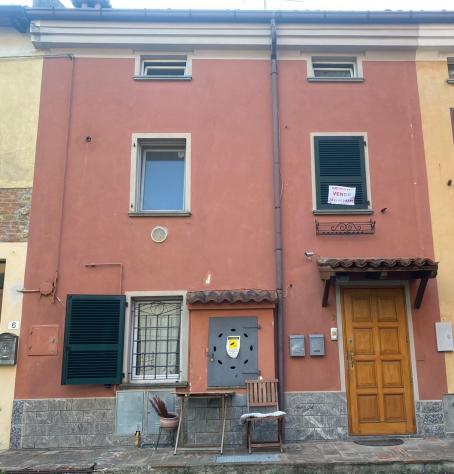 Bifamiliare in vendita a Ziano Piacentino