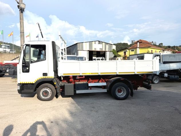 camion iveco eurocargo 60e15 tector ribaltabile libero intestazione