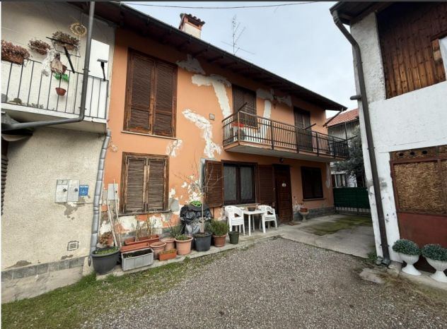 ASTA: Busto Arsizio (VA), frazione Borsano, in via Pavia abitazione su 2 livelli - Foto 2